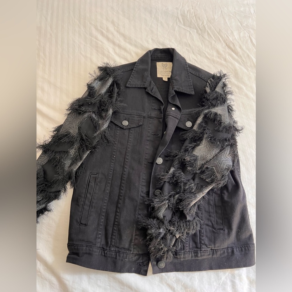 DENIM JACKET WITH STARS 🖤